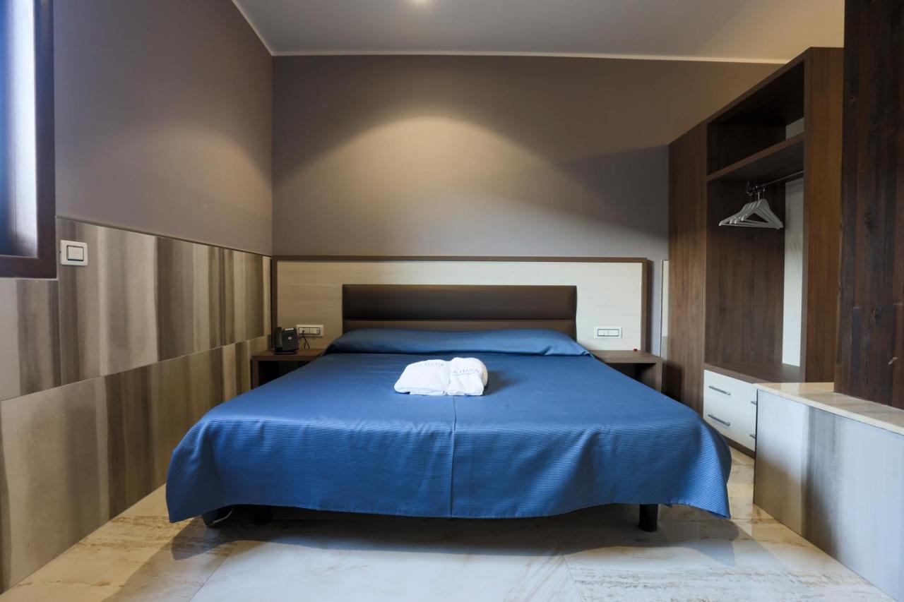La Piana Hotel Tito ภายนอก รูปภาพ