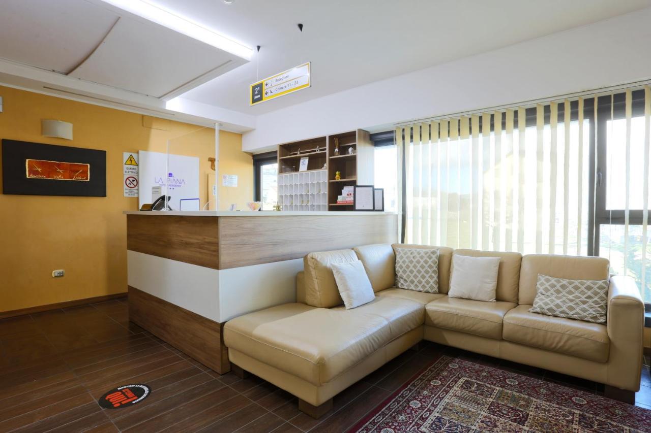 La Piana Hotel Tito ภายนอก รูปภาพ