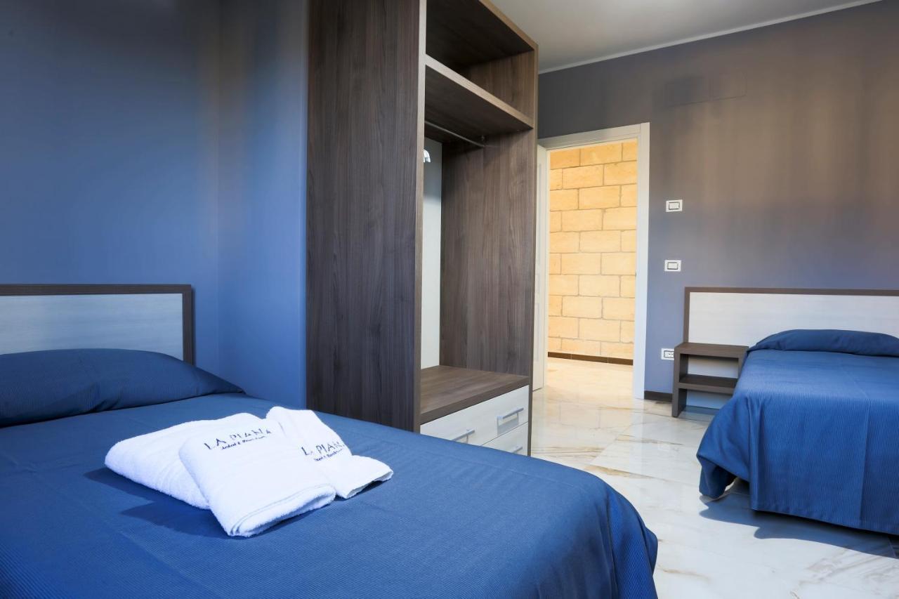 La Piana Hotel Tito ภายนอก รูปภาพ