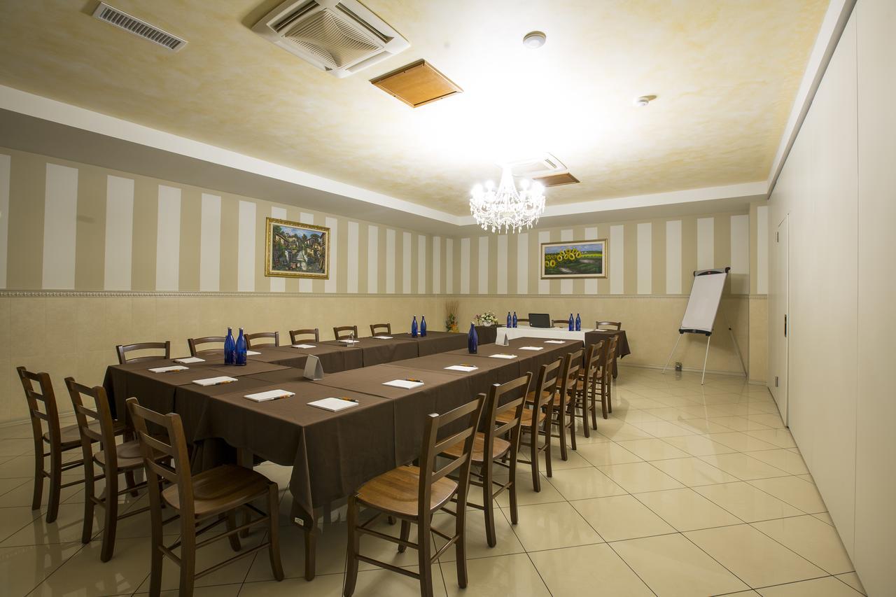 La Piana Hotel Tito ภายนอก รูปภาพ