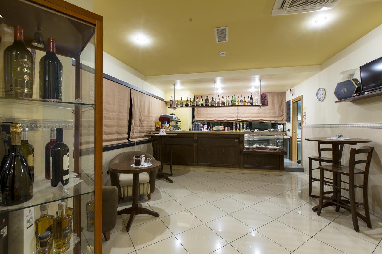La Piana Hotel Tito ภายนอก รูปภาพ